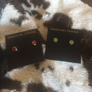 Set of two gorgeous Swarovski crystal studs